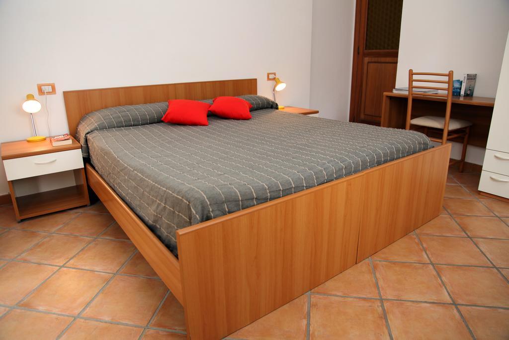 La Contessa Aparthotel Santa Teresa Gallura Room photo