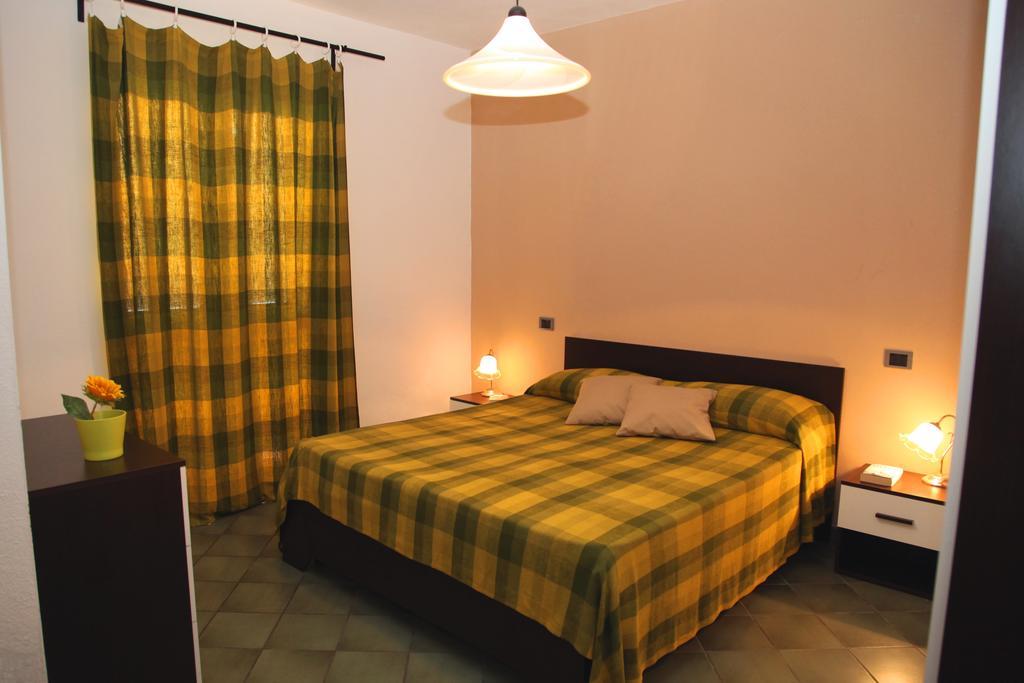 La Contessa Aparthotel Santa Teresa Gallura Room photo