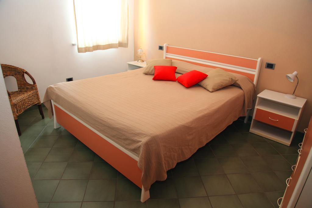 La Contessa Aparthotel Santa Teresa Gallura Room photo